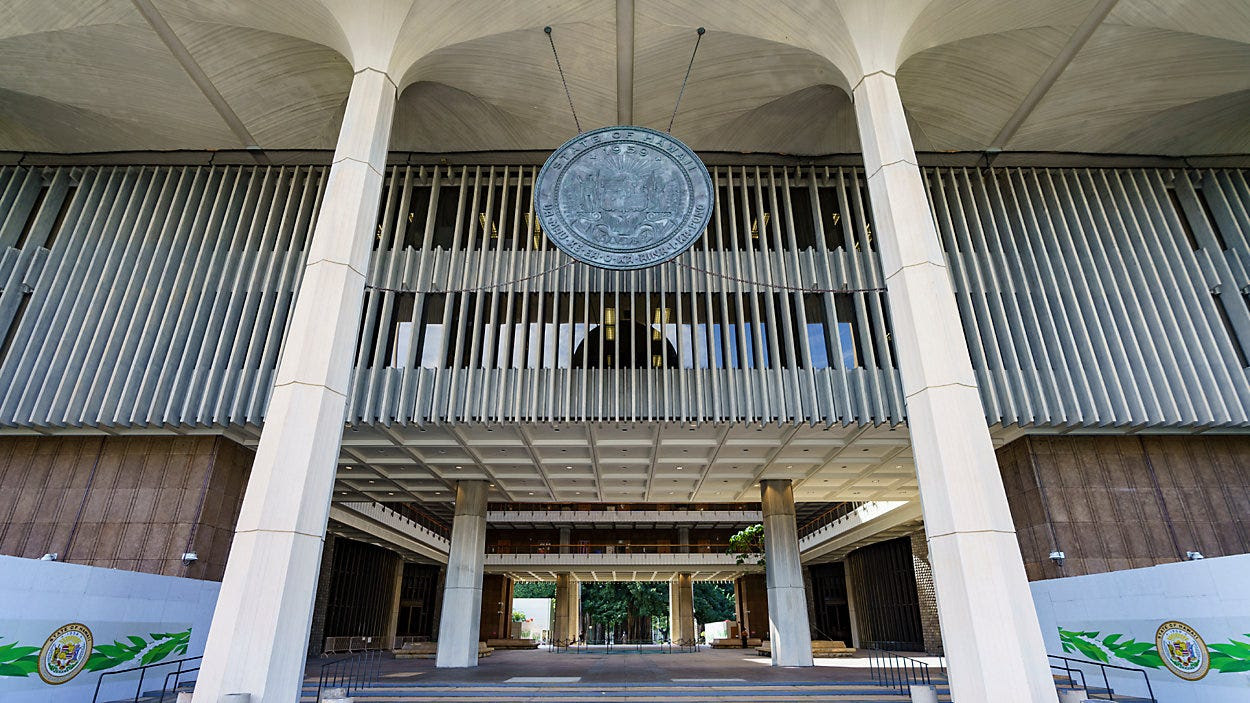 Hawaii introduces legislation to change indecent exposure laws